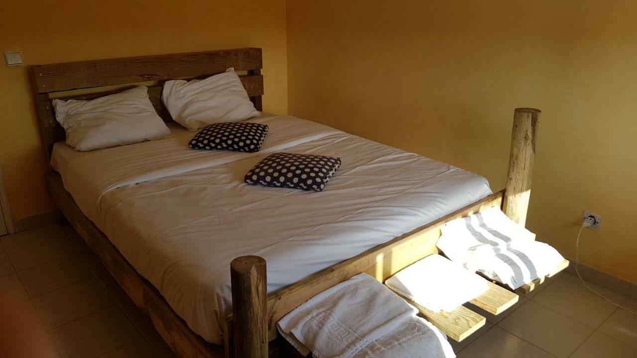 カラパテイラ Casa Da Horta Bed & Breakfast エクステリア 写真